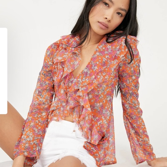 Free People Nina Print Top in Tulips Ditsy - Picture 2 of 8